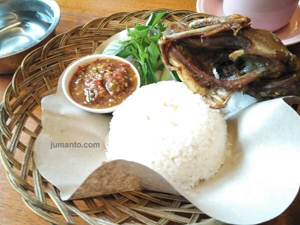 menu bebek goreng warung joglo