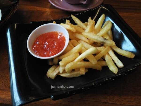 menu kentang goreng warung joglo