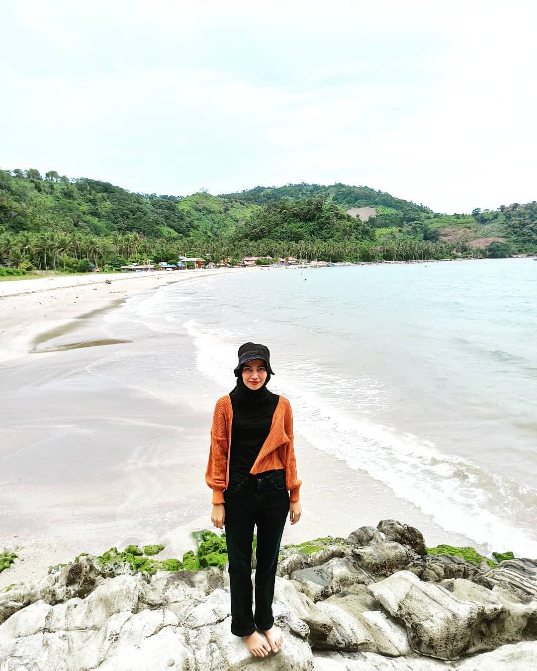 foto pantai minang rua kalianda lampung selatan